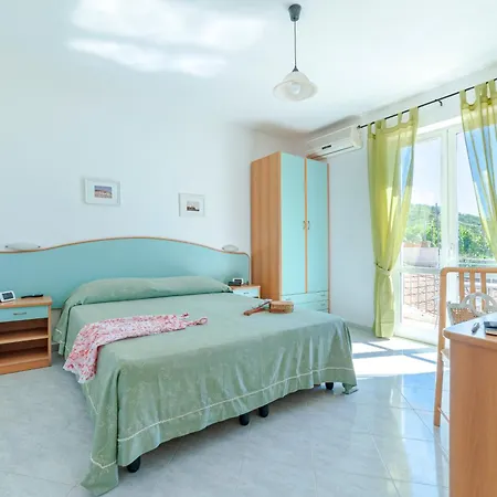 Poggio Del Sole Otel 3*