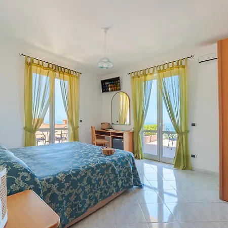 酒店 Poggio Del Sole 3*